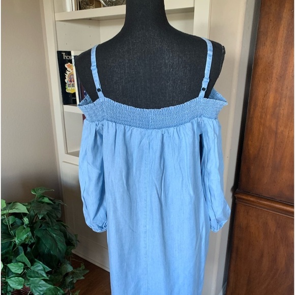 Old‎ Navy Denim Dress Chambray - Picture 4 of 10